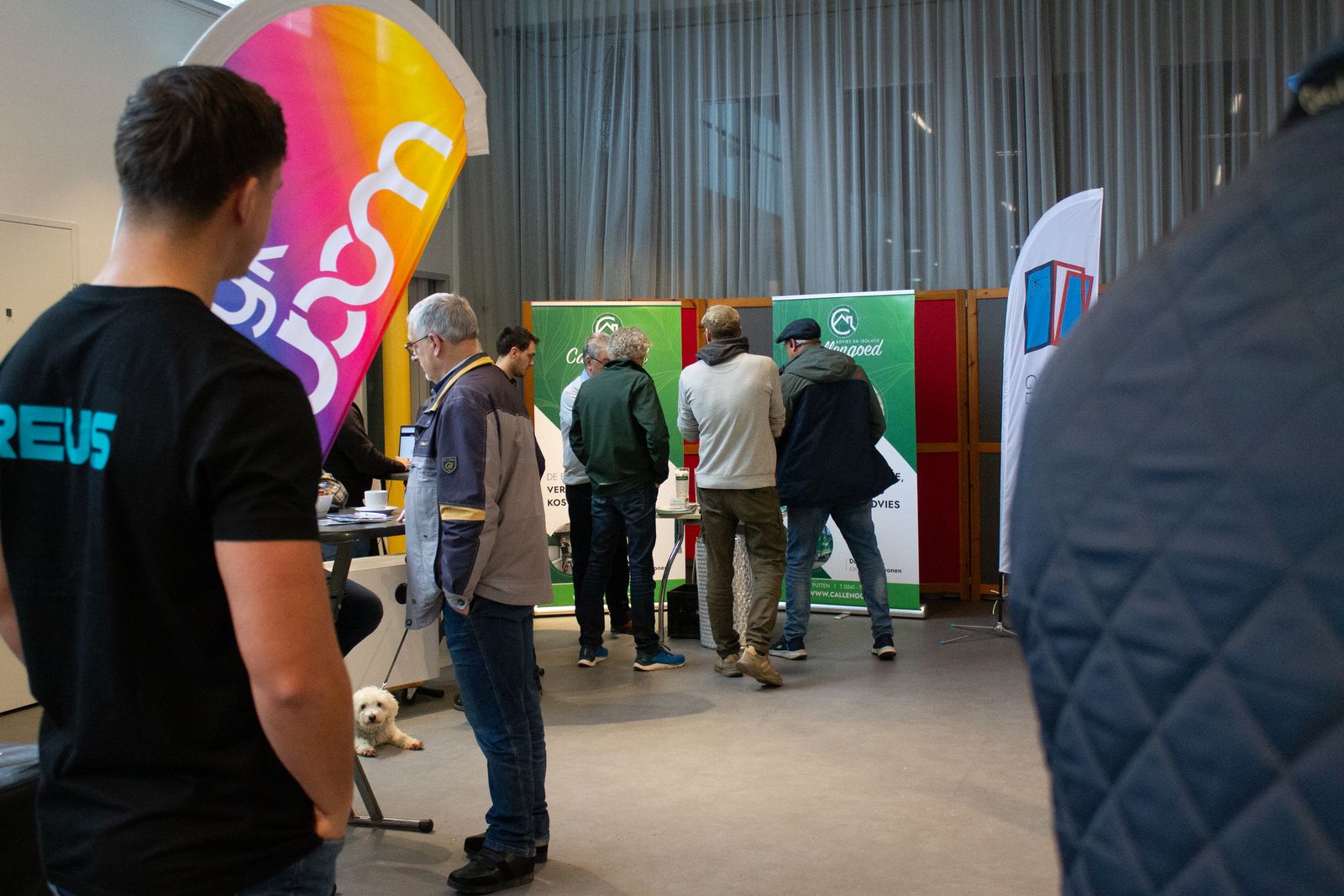 Overzicht van de stands tijdens de Isolatietour, volledig geregeld door REUS